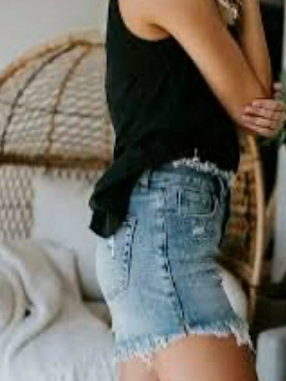 ISLA FRAYED RISEN SHORTS - Picture 2 of 6